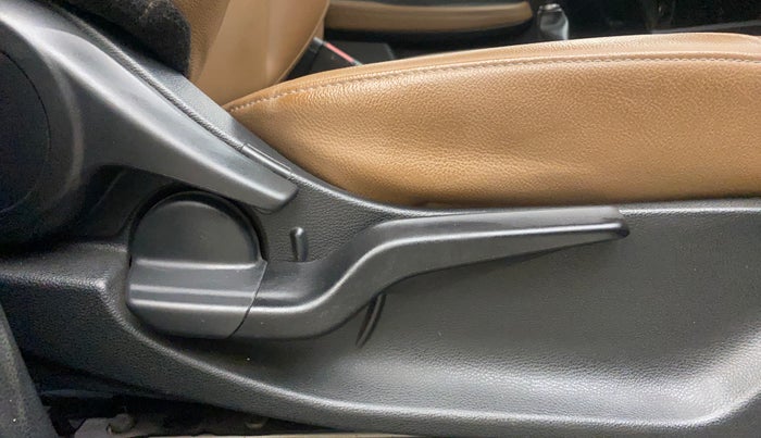 2023 Honda ELEVATE ZX MT, Petrol, Manual, 54,155 km, Driver Side Adjustment Panel