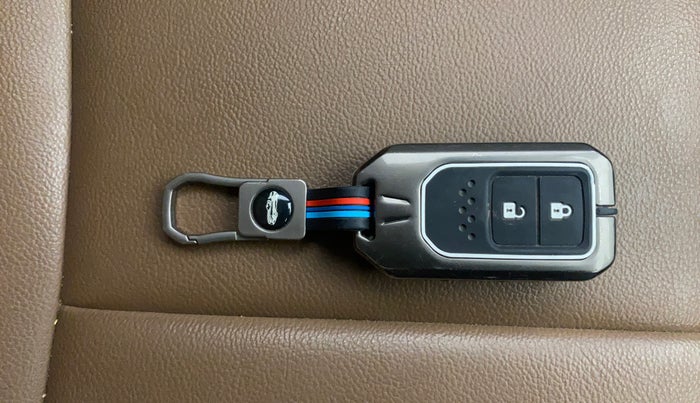 2023 Honda ELEVATE ZX MT, Petrol, Manual, 54,155 km, Key Close Up