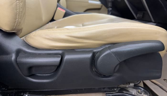 2016 Honda City 1.5L I-VTEC VX, Petrol, Manual, 83,365 km, Driver Side Adjustment Panel