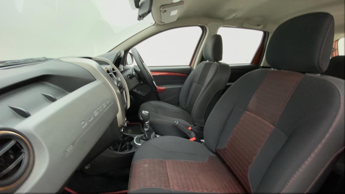 2017 Renault Duster RXS CVT 106 PS, Petrol, Automatic, 33,048 km, Right Side Front Door Cabin