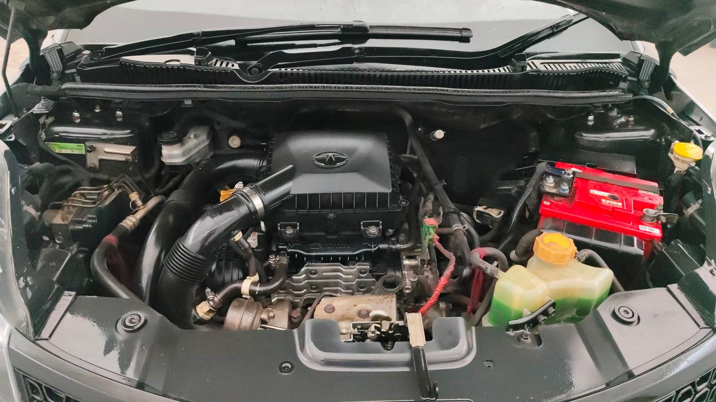 2017 Tata NEXON XZ PLUS PETROL, Petrol, Manual, 59,994 km, Engine View