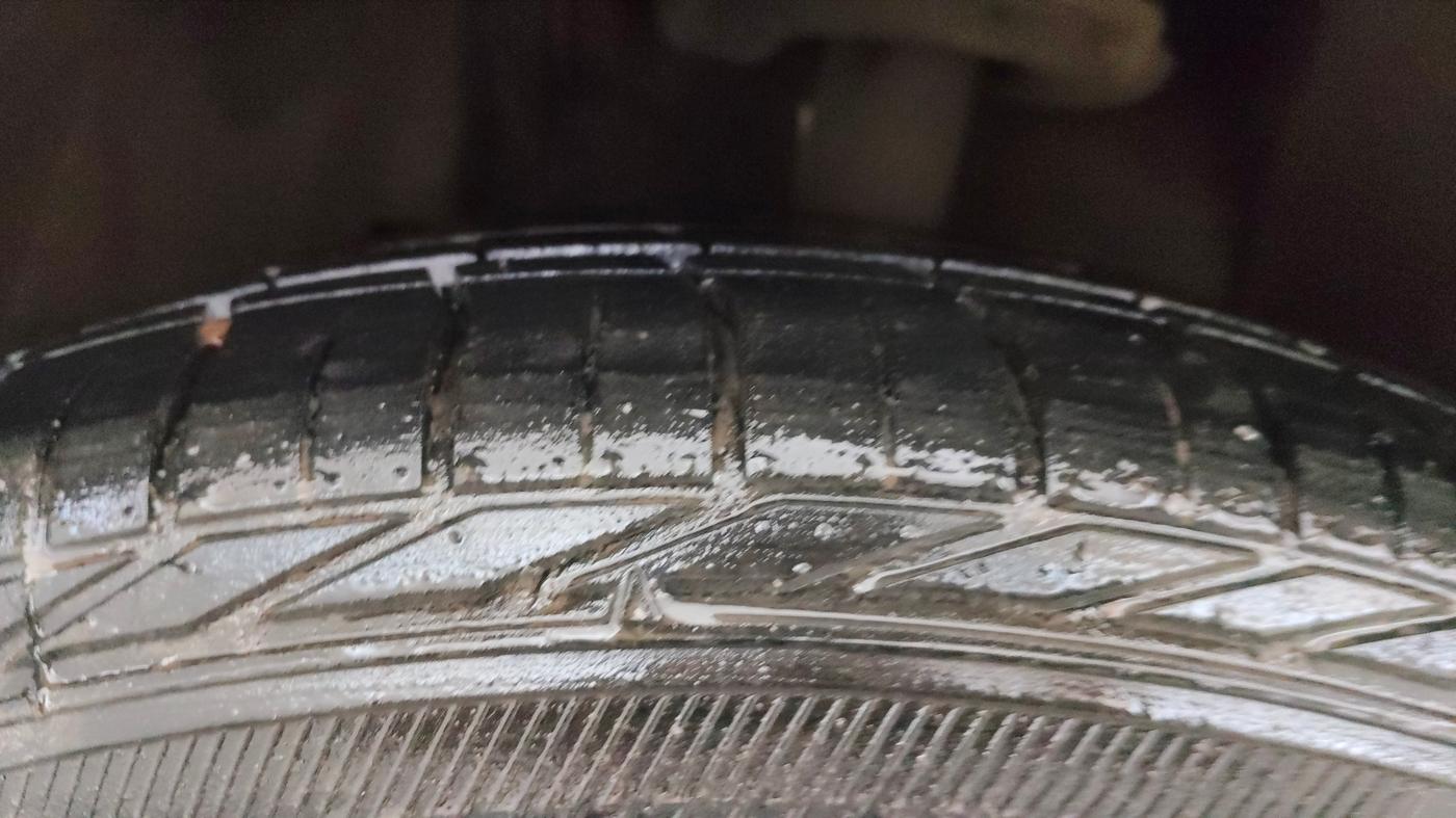 2017 Tata NEXON XZ PLUS PETROL, Petrol, Manual, 59,994 km, Left Front Tyre Tread