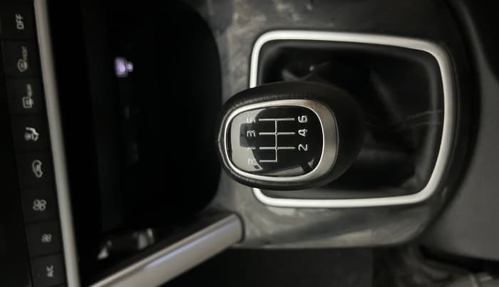2021 KIA SELTOS HTK PLUS 1.5 IMT, Petrol, Manual, 46,582 km, Gear Lever