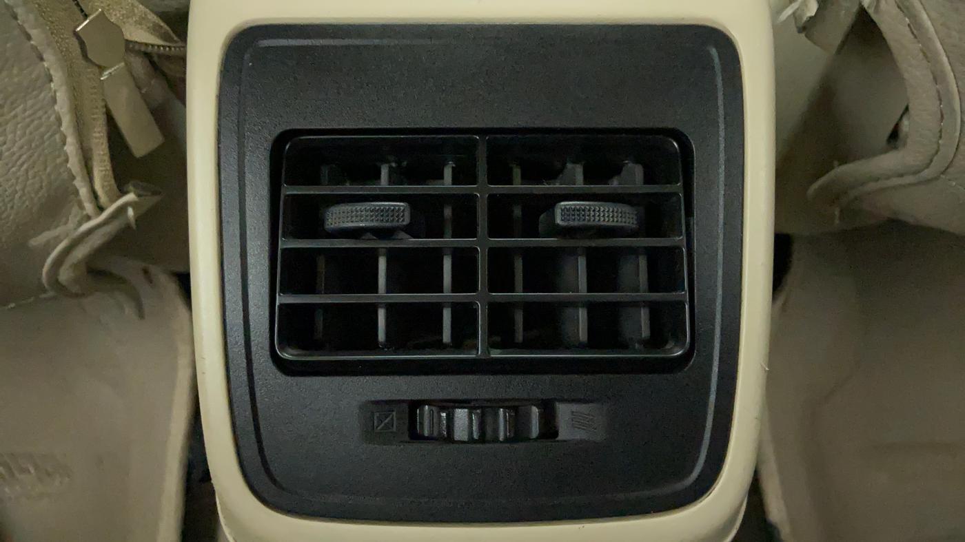 2017 Maruti Dzire VXI, Petrol, Manual, 23,321 km, Rear AC Vents