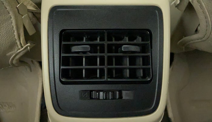 2017 Maruti Dzire VXI, Petrol, Manual, 23,321 km, Rear AC Vents