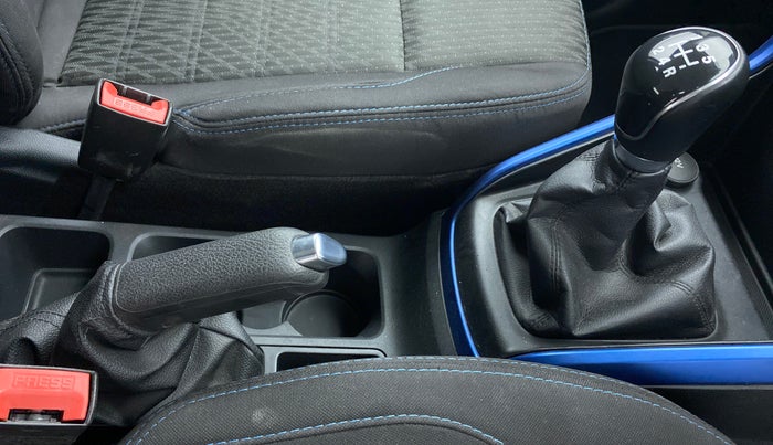 2018 Ford Ecosport 1.5 TITANIUM SIGNATURE TI VCT (SUNROOF), Petrol, Manual, 19,415 km, Gear Lever