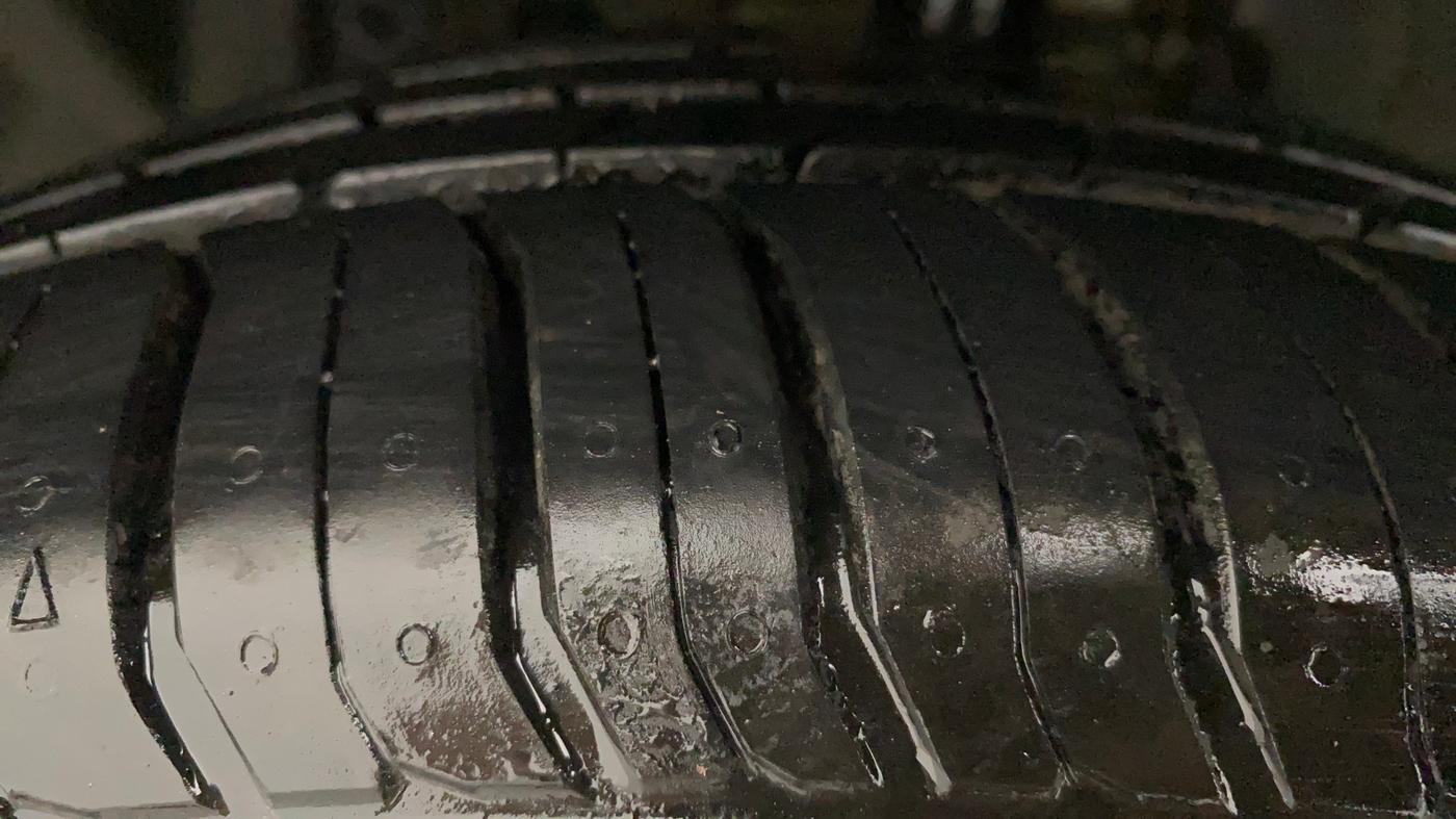 2016 Ford Ecosport TITANIUM+ 1.0L ECOBOOST, CNG, Manual, 67,478 km, Left Front Tyre Tread