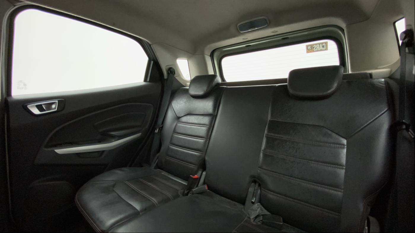 2016 Ford Ecosport TITANIUM+ 1.0L ECOBOOST, CNG, Manual, 67,478 km, Right Side Rear Door Cabin