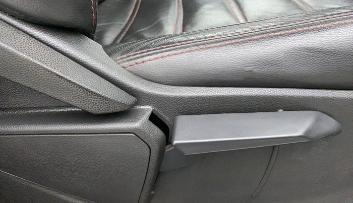 2016 Ford Ecosport TITANIUM+ 1.0L ECOBOOST, CNG, Manual, 67,478 km, Driver Side Adjustment Panel