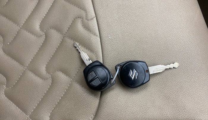 2013 Maruti Ertiga VXI, Petrol, Manual, 52,271 km, Key Close Up