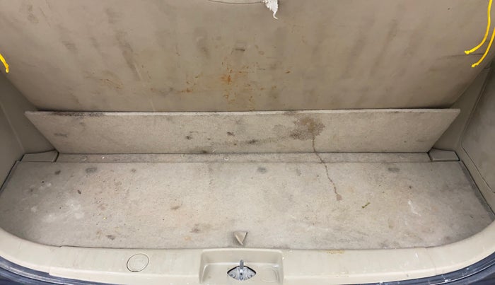 2013 Maruti Ertiga VXI, Petrol, Manual, 52,271 km, Boot Inside