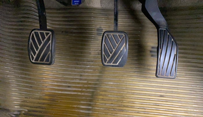 2012 Maruti Ertiga ZXI, Petrol, Manual, 59,356 km, Pedals