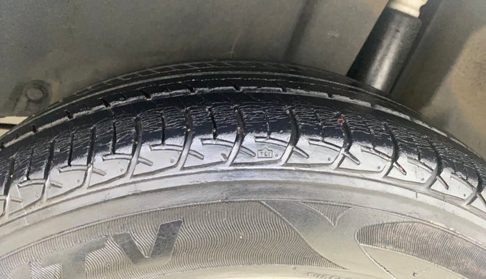 2012 Maruti Ertiga ZXI, Petrol, Manual, 59,356 km, Left Rear Tyre Tread
