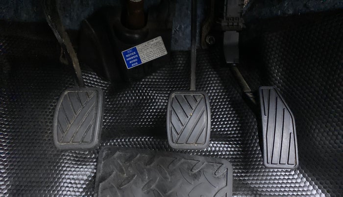 2019 Maruti Swift VXI, Petrol, Manual, 25,676 km, Pedals