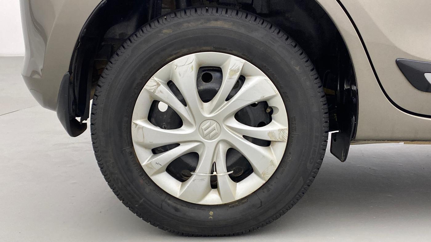 2019 Maruti Swift VXI, Petrol, Manual, 25,676 km, Right Rear Wheel
