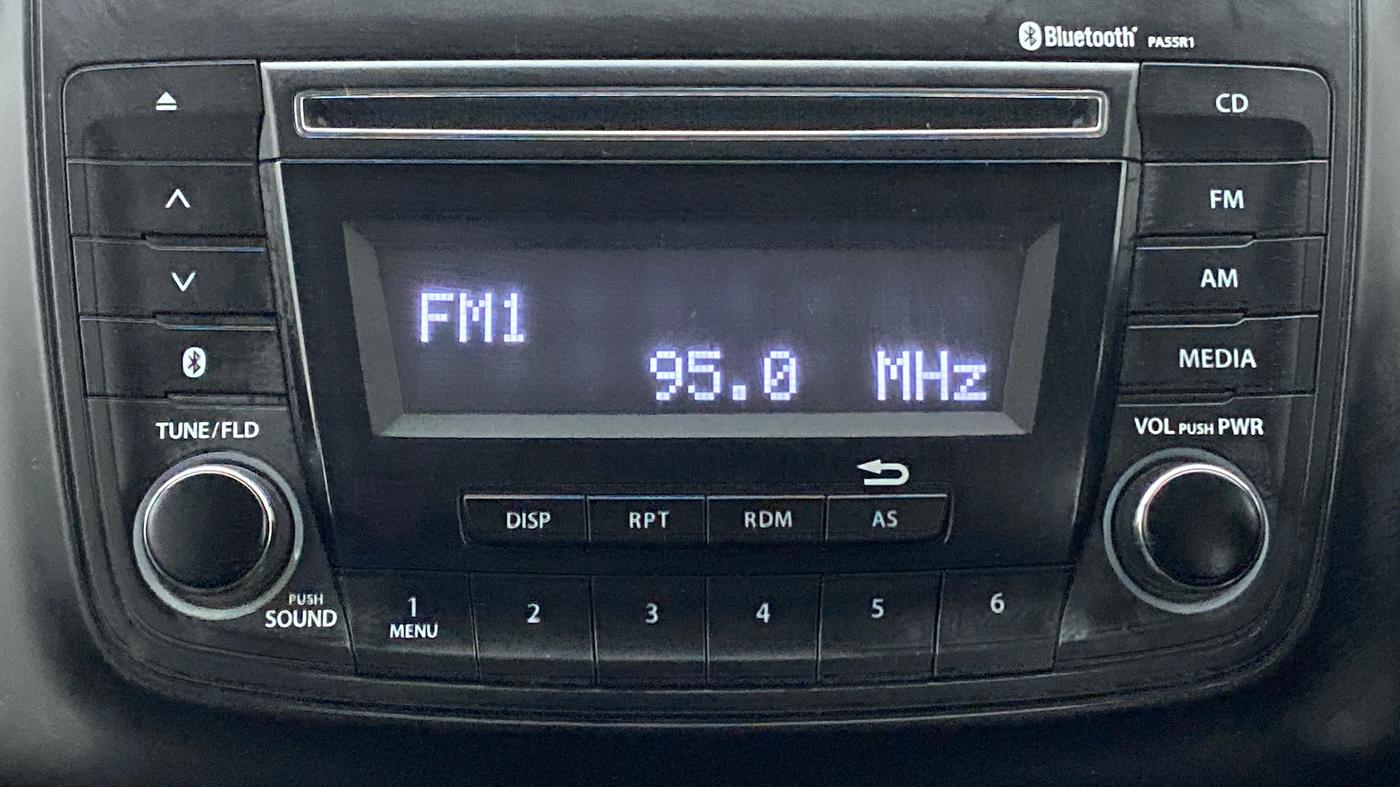 2019 Maruti Swift ZXI, Petrol, Manual, 18,682 km, Infotainment System
