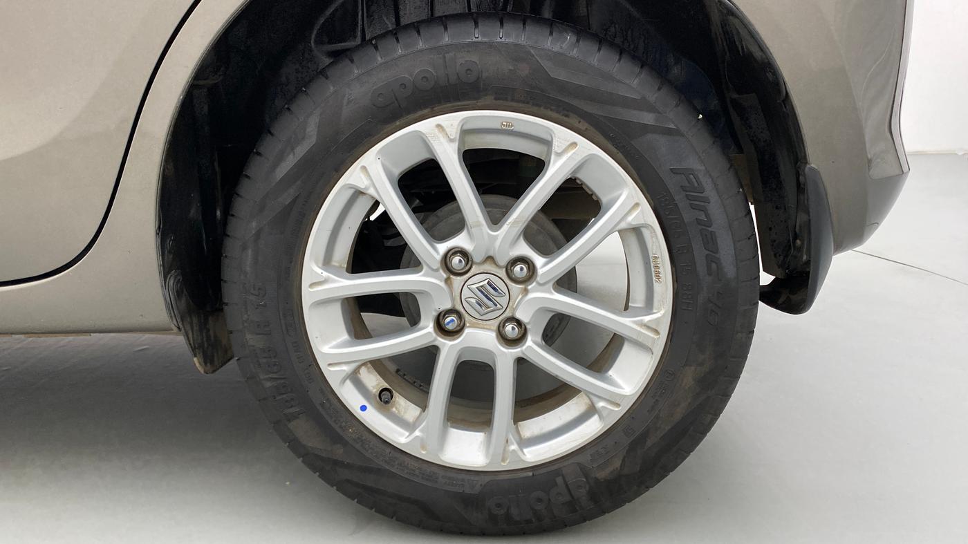 2019 Maruti Swift ZXI, Petrol, Manual, 18,682 km, Left Rear Wheel