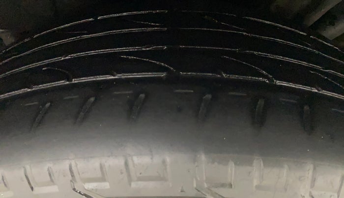 2018 Mahindra MARAZZO M8 7 STR, Diesel, Manual, 49,420 km, Left Rear Tyre Tread