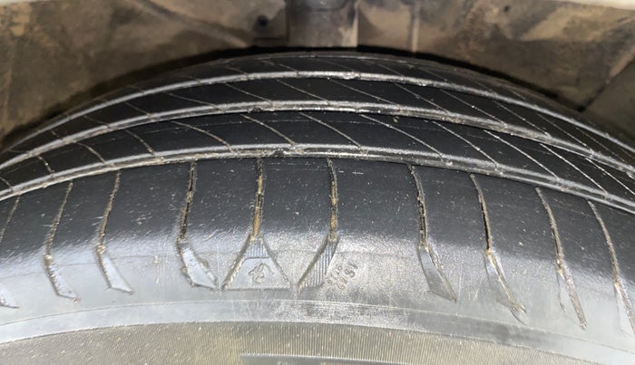 2019 Hyundai Creta E PLUS 1.6 PETROL, Petrol, Manual, 42,410 km, Right Front Tyre Tread