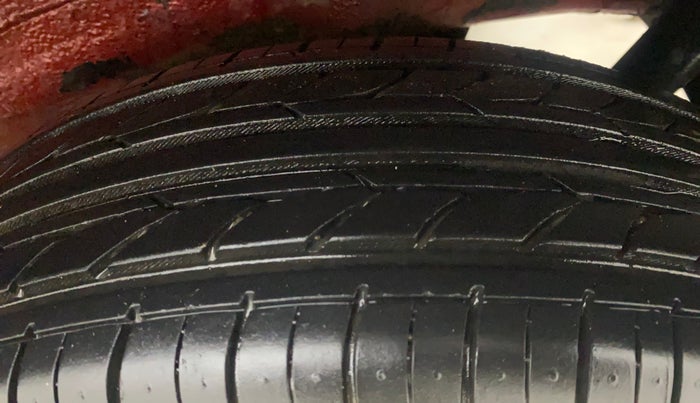 2015 Maruti Wagon R Stingray VXI, Petrol, Manual, 35,413 km, Left Rear Tyre Tread