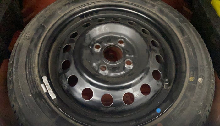 2015 Maruti Wagon R Stingray VXI, Petrol, Manual, 35,413 km, Spare Tyre