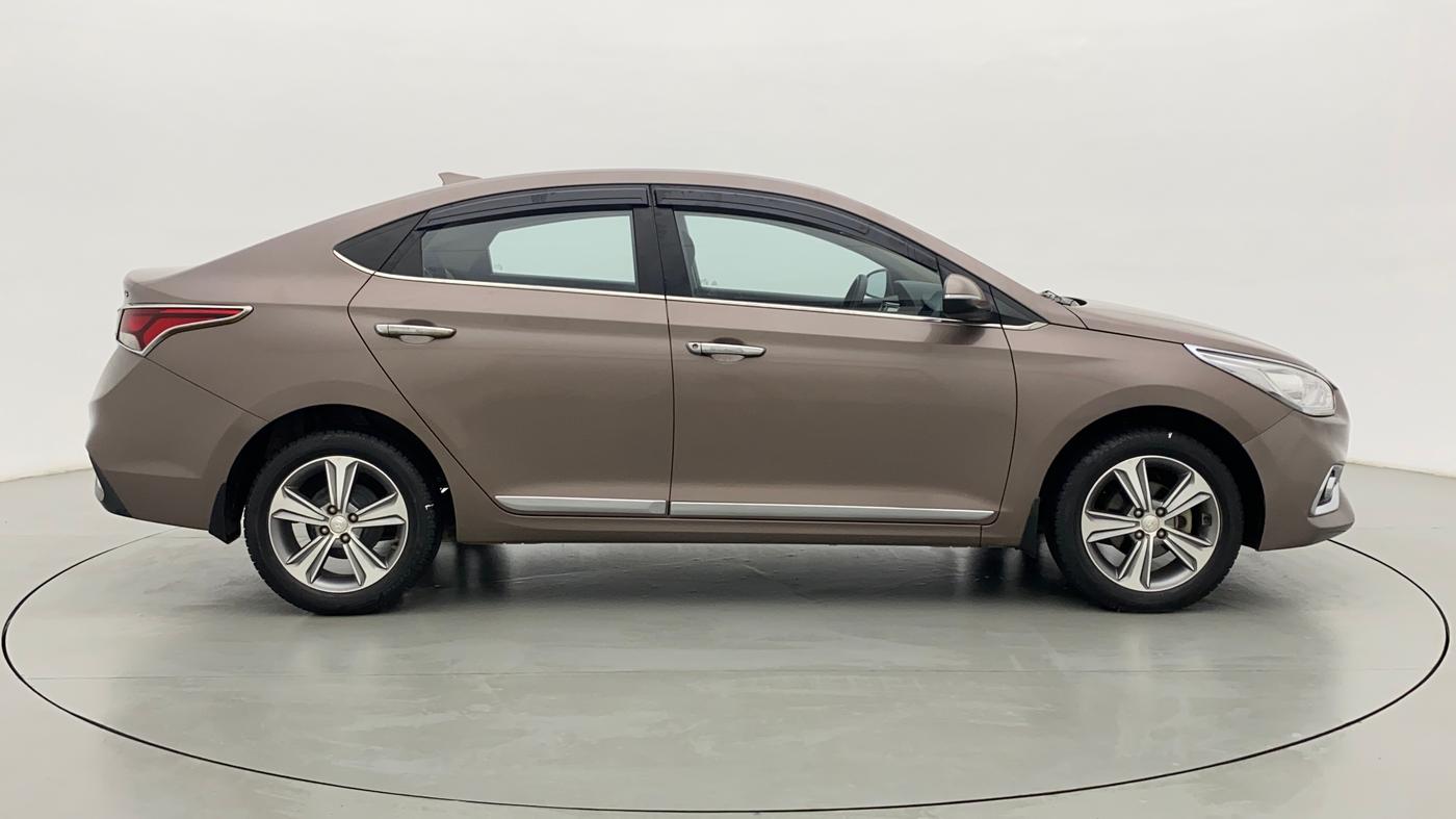 2018 Hyundai Verna 1.6 SX VTVT, Petrol, Manual, 25,995 km, Right Side View