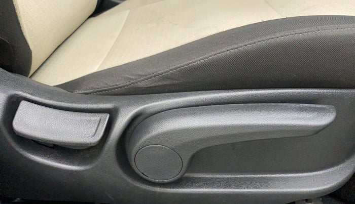2018 Hyundai Verna 1.6 SX VTVT, Petrol, Manual, 25,995 km, Driver Side Adjustment Panel