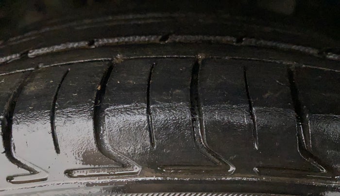 2019 Tata TIGOR XM PETROL, CNG, Manual, 1,00,679 km, Left Front Tyre Tread