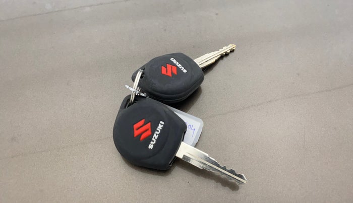 2015 Maruti Wagon R 1.0 VXI, Petrol, Manual, 53,911 km, Key Close Up