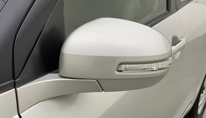 2013 Maruti Swift Dzire VXI, Petrol, Manual, 58,464 km, Left rear-view mirror - Indicator light has minor damage