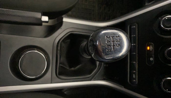 2018 Tata NEXON XM PETROL, Petrol, Manual, 67,123 km, Gear Lever