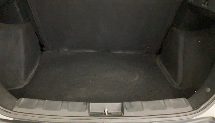 2018 Tata NEXON XM PETROL, Petrol, Manual, 67,123 km, Boot Inside