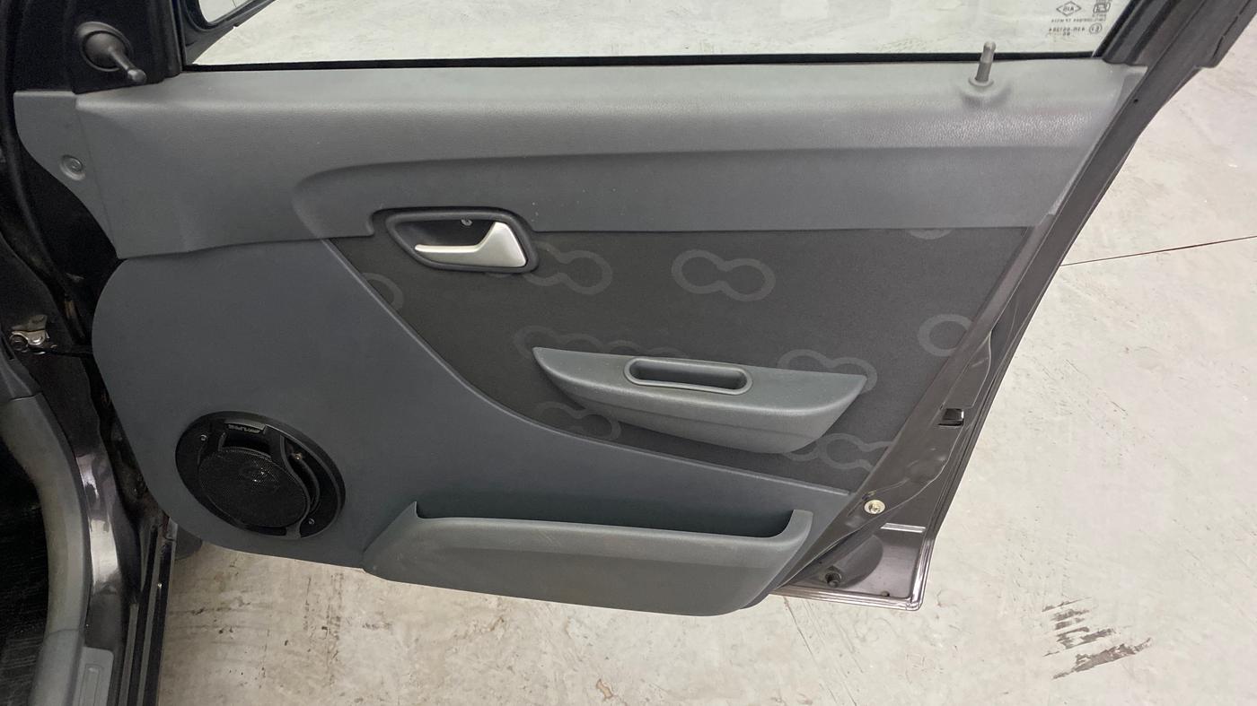 2014 Maruti Alto 800 LXI, Petrol, Manual, 39,612 km, Driver Side Door Panels Control