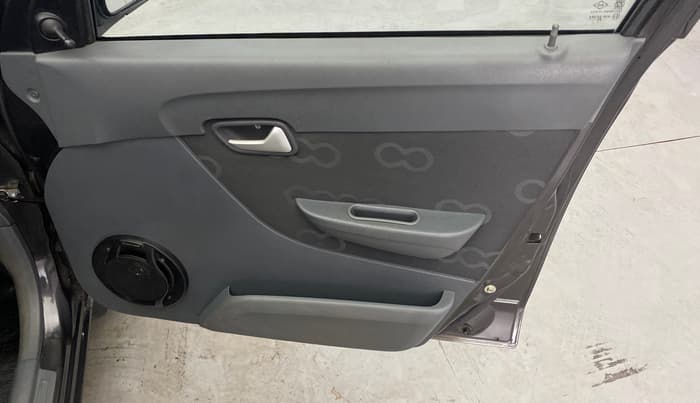 2014 Maruti Alto 800 LXI, Petrol, Manual, 39,612 km, Driver Side Door Panels Control