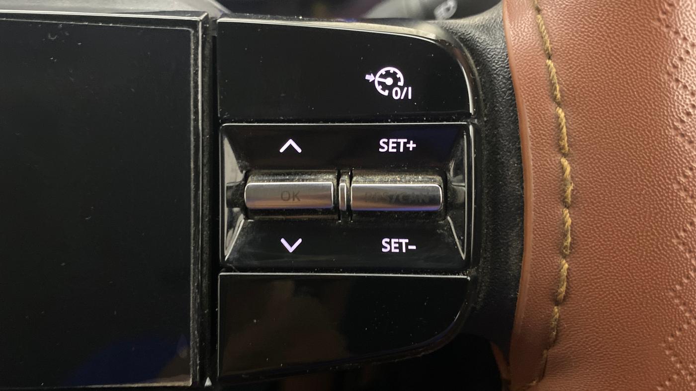 2024 Tata NEXON CREATIVE PLUS 1.2 REVOTRON 7 DCA DT, Petrol, Automatic, 25,742 km, Adaptive Cruise Control
