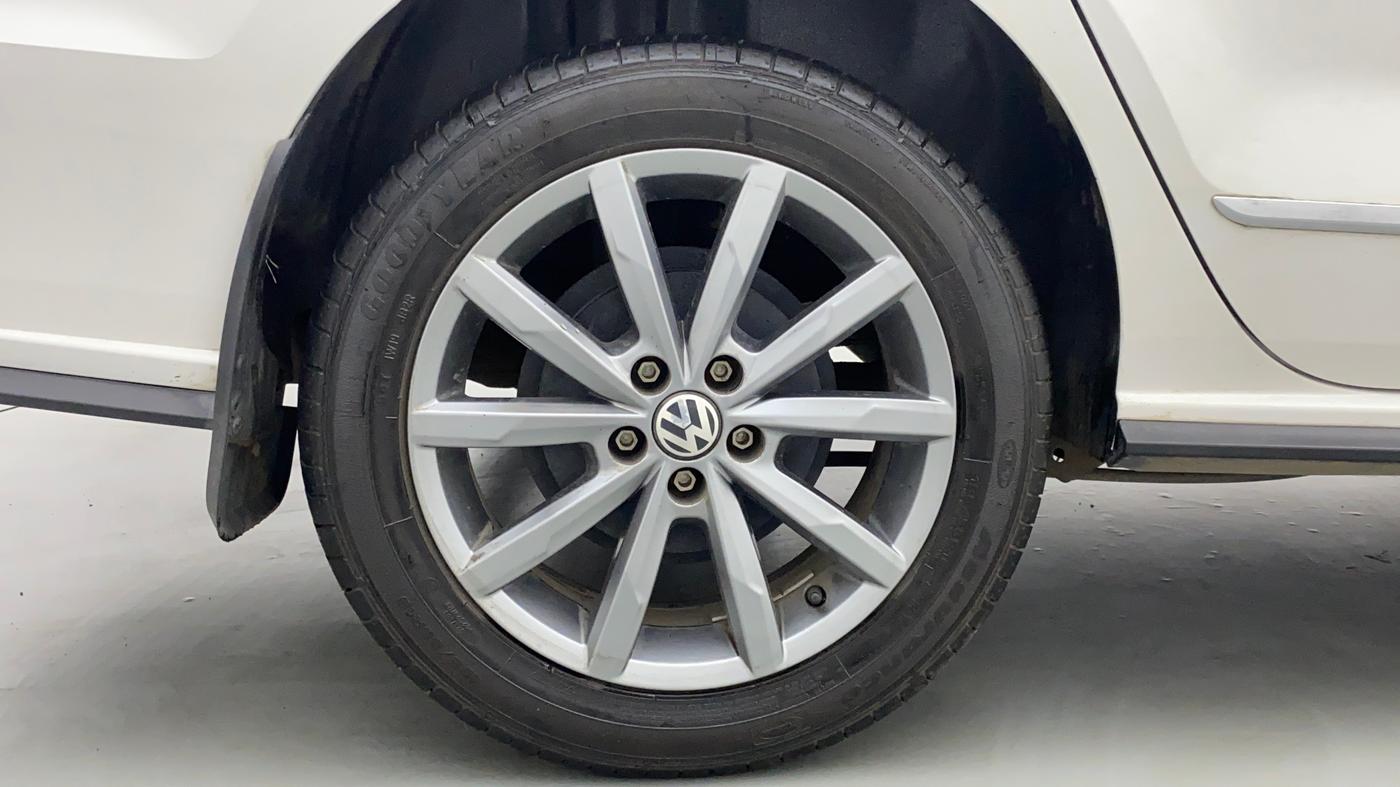 2021 Volkswagen Vento HIGHLINE PLUS 1.0 TSI AT, Petrol, Automatic, 18,837 km, Right Rear Wheel