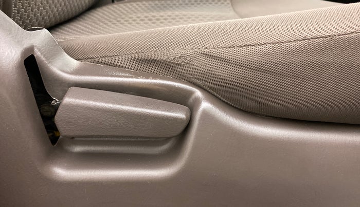 2011 Maruti Zen Estilo LXI, Petrol, Manual, 68,960 km, Driver Side Adjustment Panel