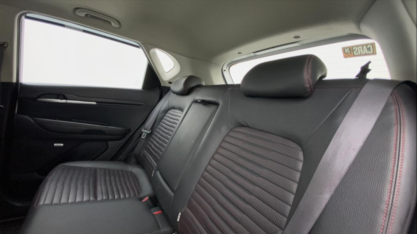 2020 KIA SONET GTX PLUS 1.0 DCT, Petrol, Automatic, 43,942 km, Right Side Rear Door Cabin