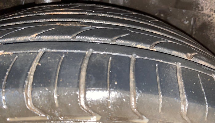 2017 Honda WR-V 1.5L I-DTEC VX MT, Diesel, Manual, 90,859 km, Right Front Tyre Tread