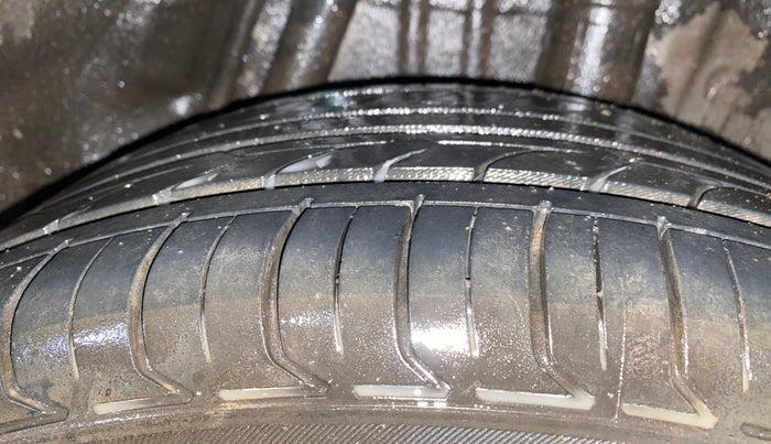 2017 Honda WR-V 1.5L I-DTEC VX MT, Diesel, Manual, 90,859 km, Left Rear Tyre Tread