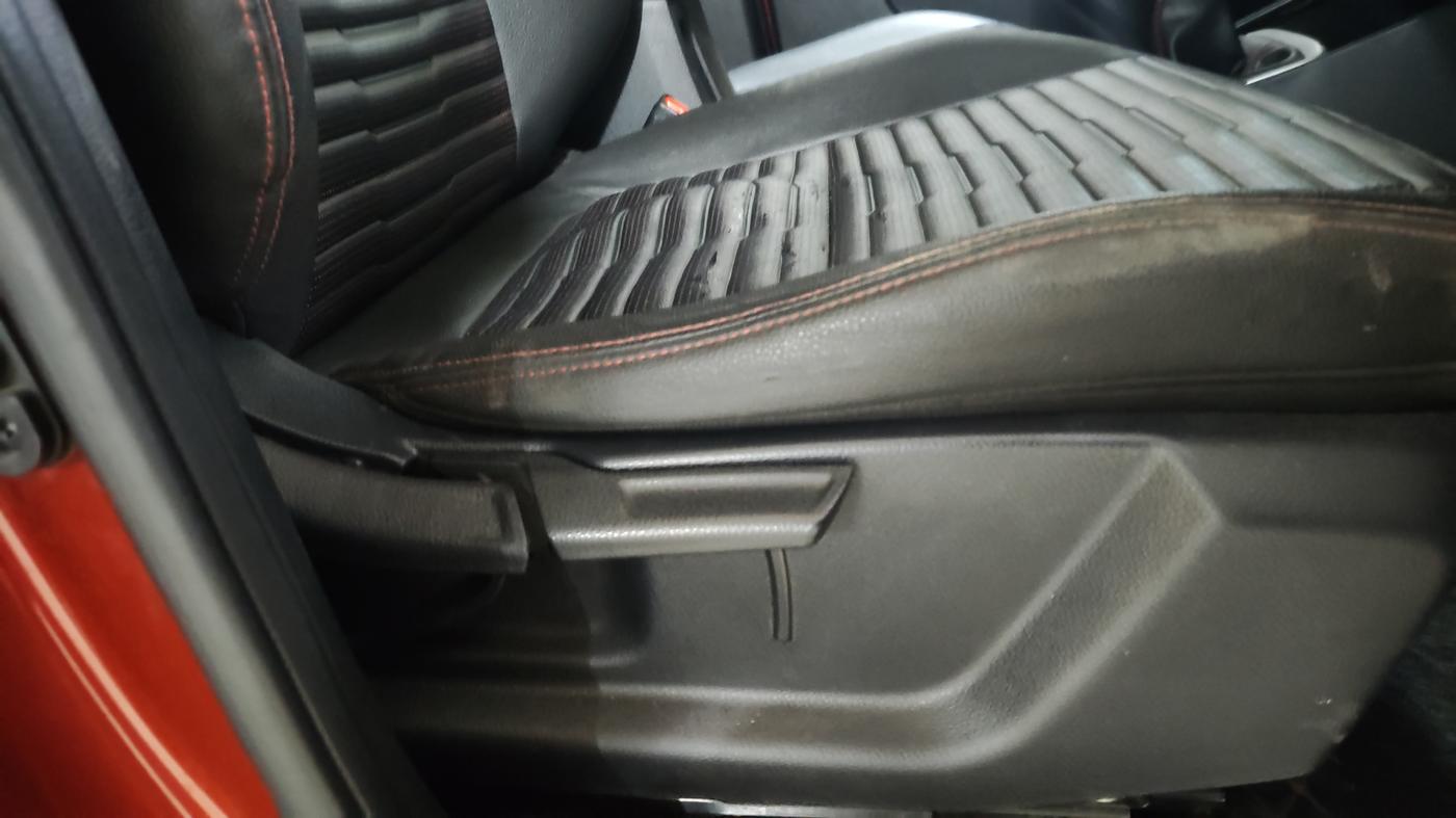 2020 KIA SONET GTX PLUS 1.5, Diesel, Manual, 1,10,909 km, Driver Side Adjustment Panel