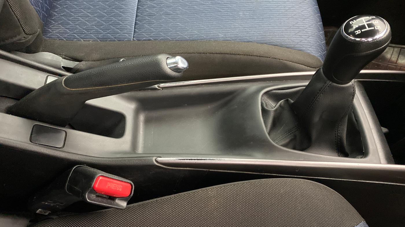 2019 Maruti Baleno ALPHA DDIS 190, Diesel, Manual, 31,545 km, Gear Lever