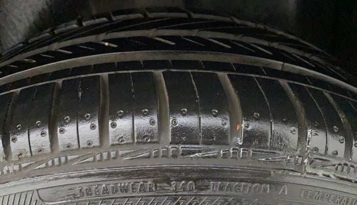 2014 Volkswagen Polo GT TSI 1.2 PETROL AT, Petrol, Automatic, 28,751 km, Left Front Tyre Tread