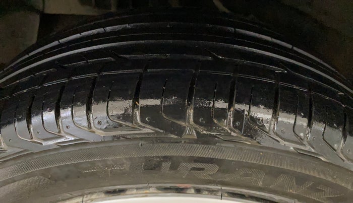 2022 Tata NEXON XM PETROL, Petrol, Manual, 10,355 km, Right Rear Tyre Tread