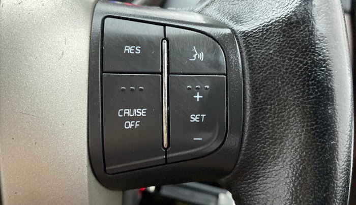 2013 Mahindra XUV500 W8 FWD, Diesel, Manual, 79,383 km, Adaptive Cruise Control