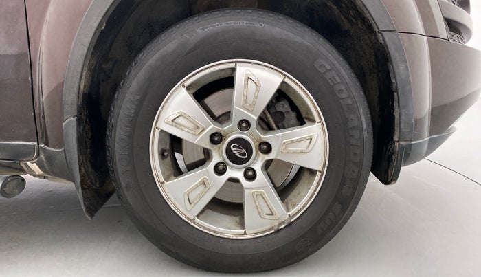 2013 Mahindra XUV500 W8 FWD, Diesel, Manual, 79,383 km, Right Front Wheel