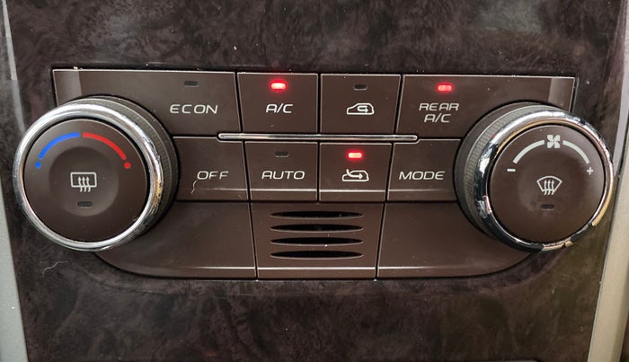 2013 Mahindra XUV500 W8 FWD, Diesel, Manual, 79,383 km, Automatic Climate Control