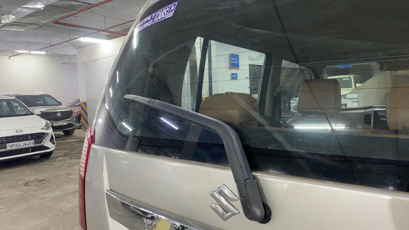 2015 Maruti Wagon R 1.0 VXI, Petrol, Manual, 75,076 km, Rear Wiper