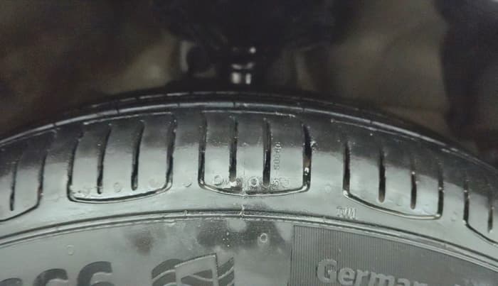 2017 Maruti Celerio ZXI AMT (O), Petrol, Automatic, 1,34,237 km, Right Front Tyre Tread