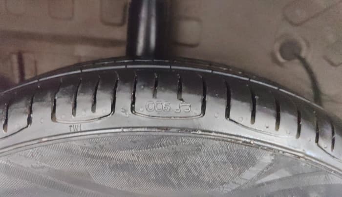2017 Maruti Celerio ZXI AMT (O), Petrol, Automatic, 1,34,237 km, Right Rear Tyre Tread